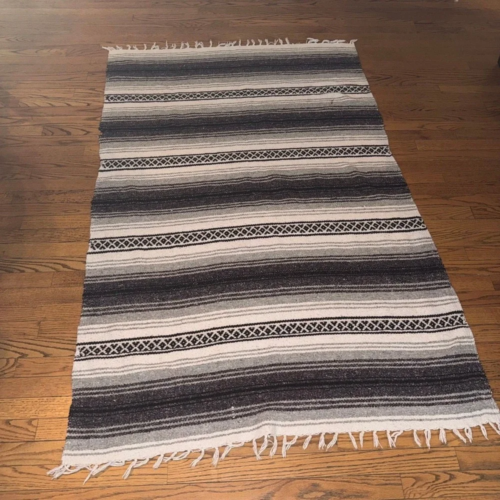 Traditional Mexican Falsa blanket-Yoga-Beach-Picnic Approx 46.75x69.25